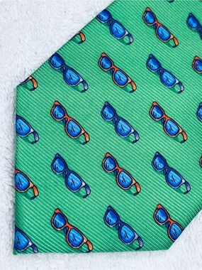Brand New Stylish Tie By Southern Proper Of Atlanta - Tie Width 3.5 Inches